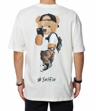 Тениска с ефектна щампа на... 2