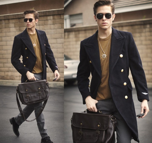 Всеки ден на работа с тениска