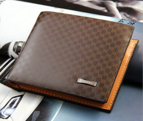 Kой е идеалният мъжки аксесоар или защо истинските мъже държат на своя портфейл? 